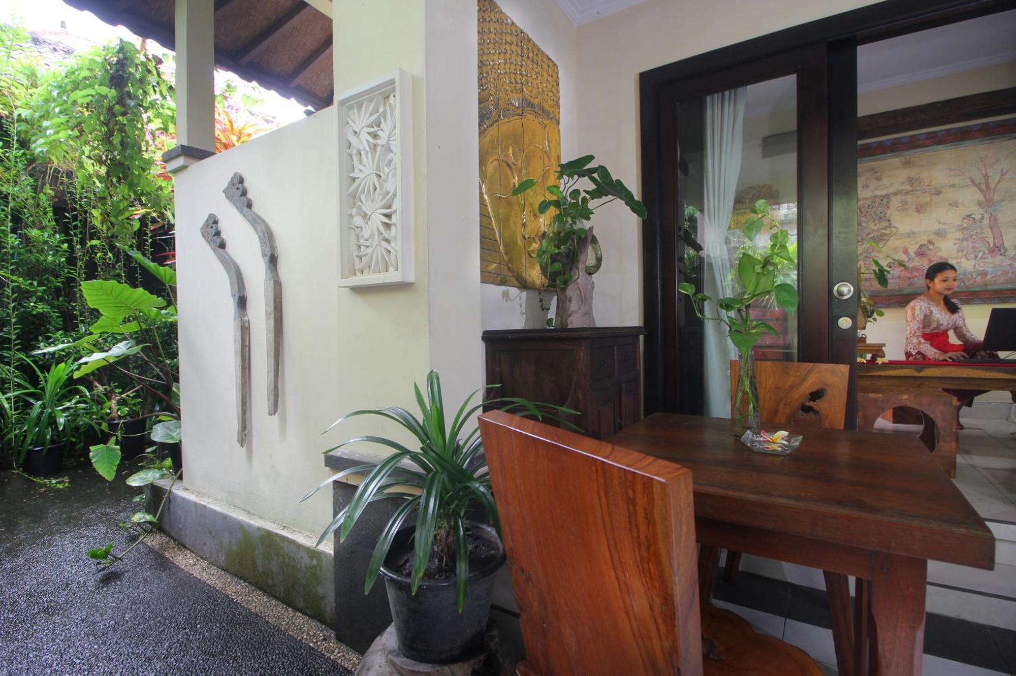 Sari Gong Guest House, A Trishula Collection Ουμπούντ Εξωτερικό φωτογραφία